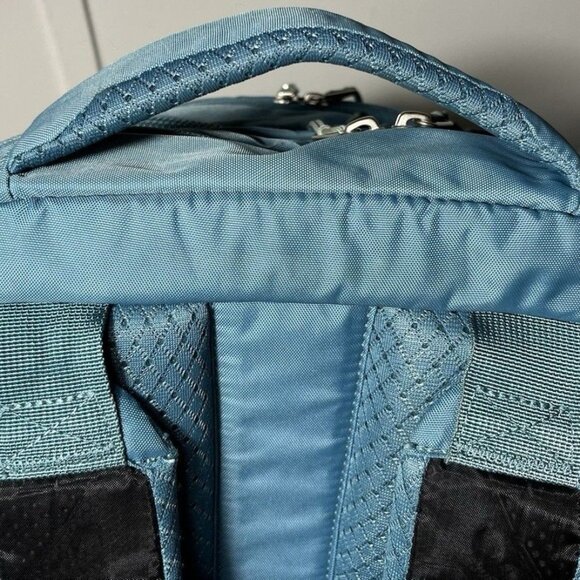The North Face Surge Flex Vent Teal Laptop Backpack - Picture 14 of 16